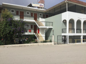 Гостиница Thomas Apartments  Канали